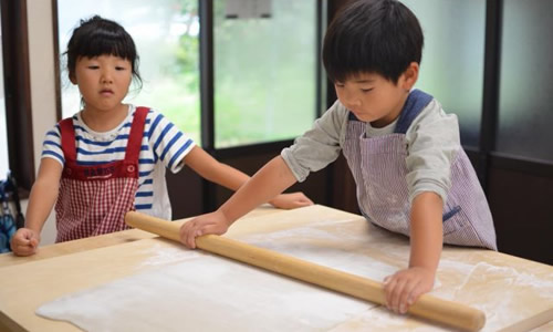そばやうどんの手打ち体験イベント